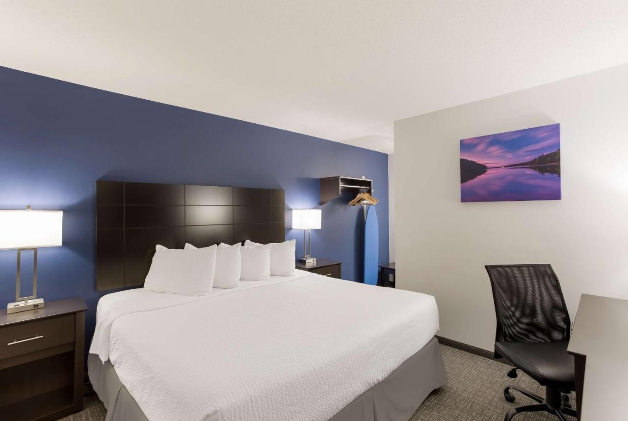 Surestay By Western Hotel 3*